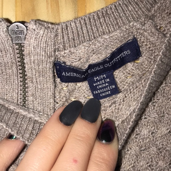 American Eagle beige knit sweater - Picture 3 of 5